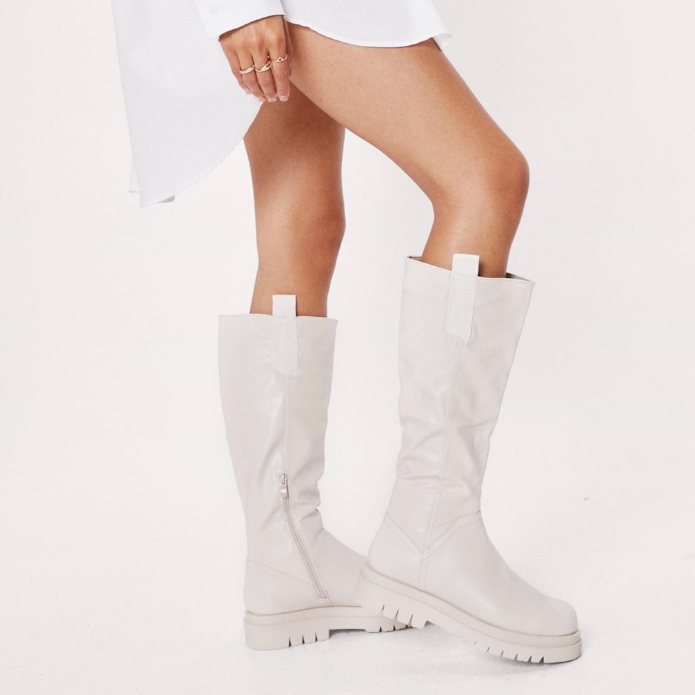 ✨ Leather Round Toe Zip Up Calf Boots ✨